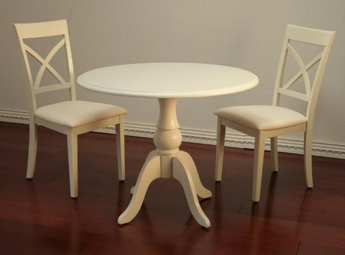 Small Round Dining Table in Shore White