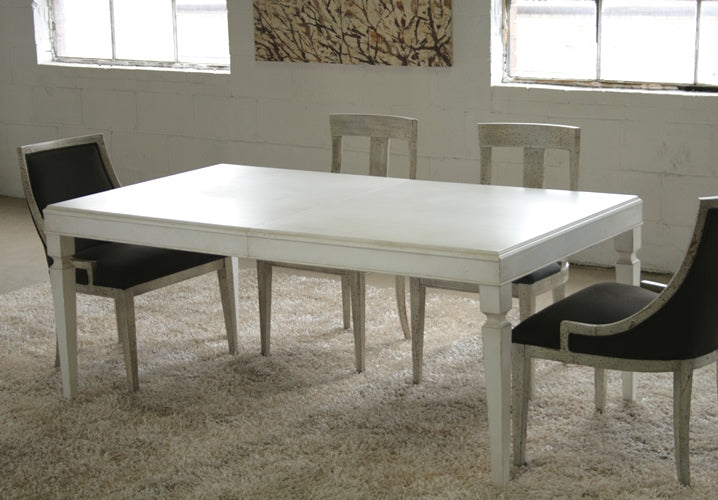 Gustavian Dining Table in Stucco White