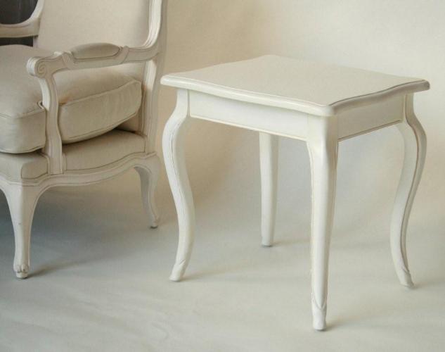 Antique White French Style End Table 9